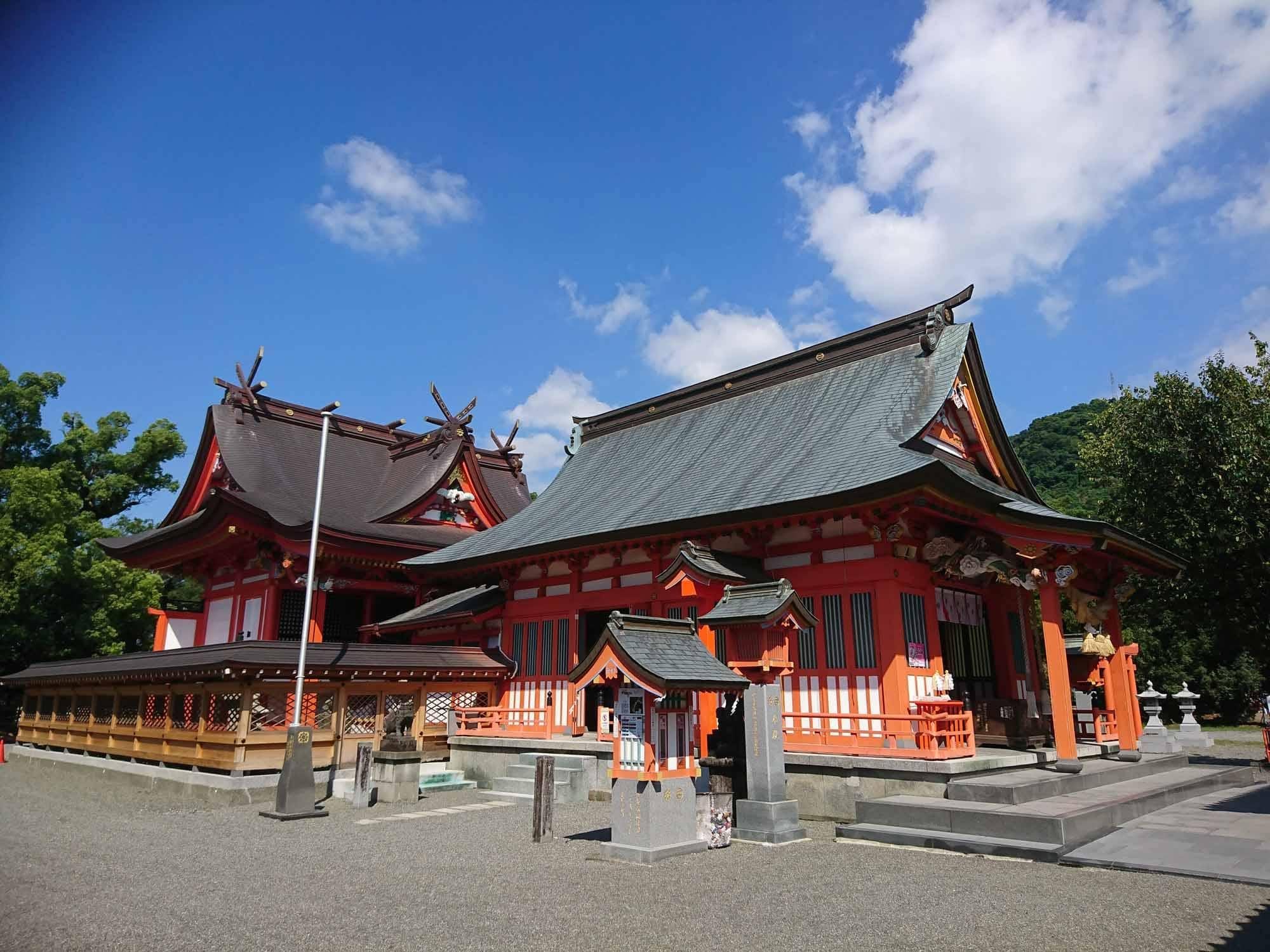 ⛩️ 야쓰시로 신사(묘켄구) 이미지 1